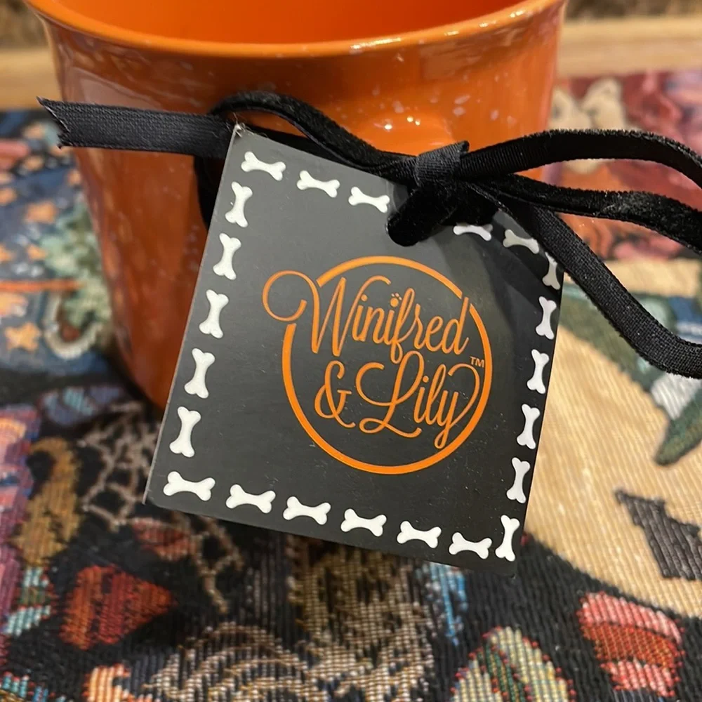 NWT Winifred & Lily Happy Halloween Dog in Pumpkin Costume Mug - Picture 2 of 5